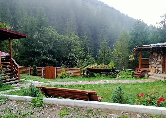 Садиба На скелі